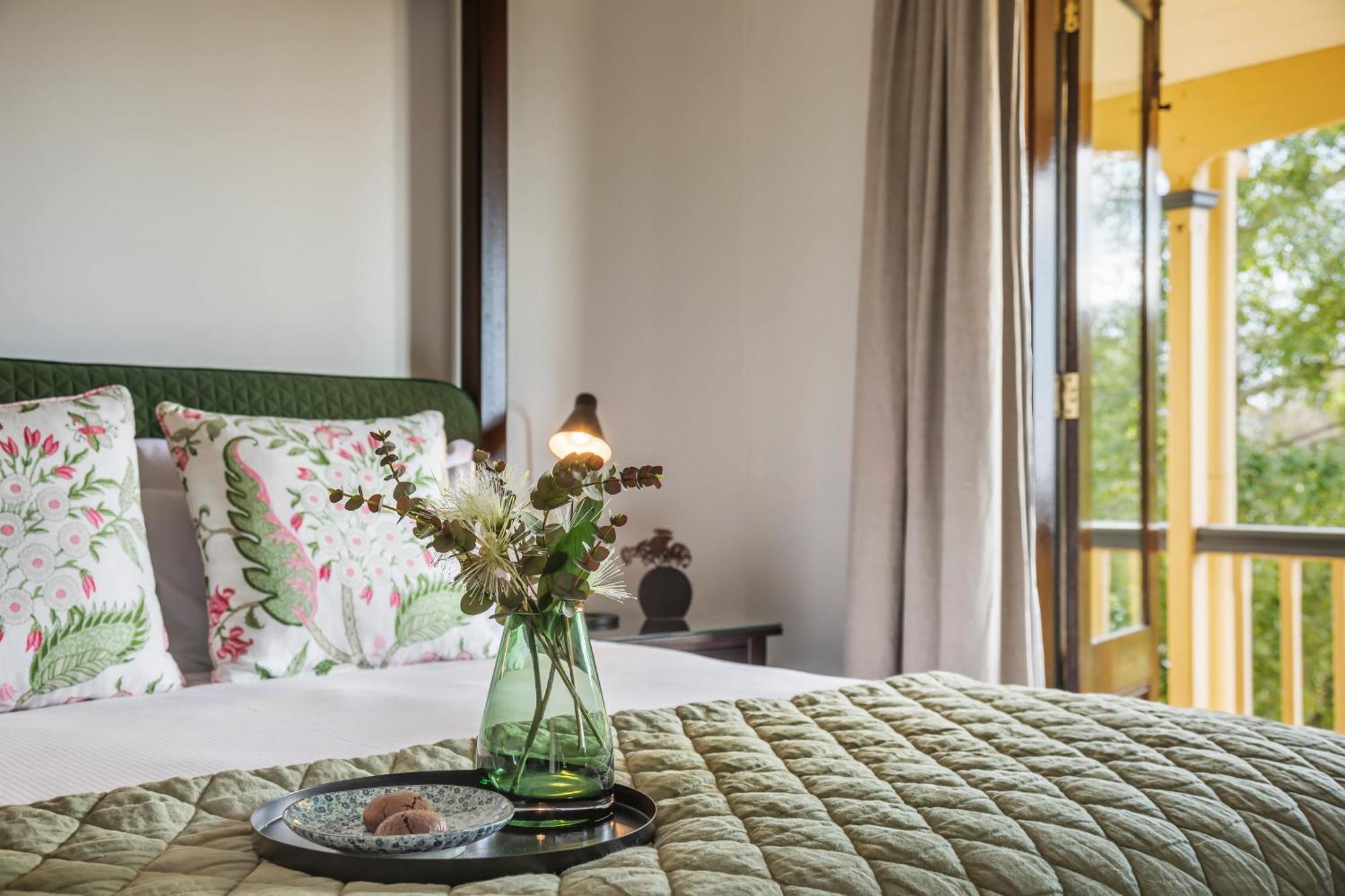 Deluxe King Room with Piccadilly Valley View
